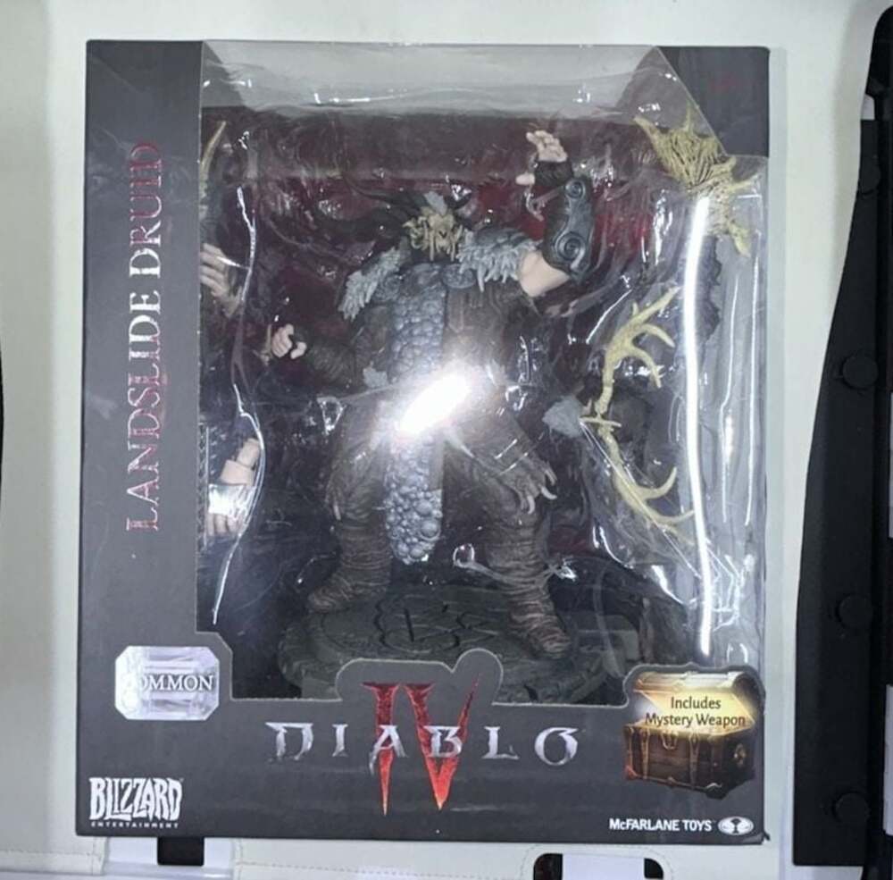 McFarlane Toys Diablo IV Landslide Druid Common 1/12 Scale Static Action Figure